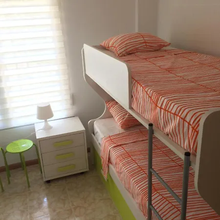 Ground Floor With 2bdr And Private Parking *